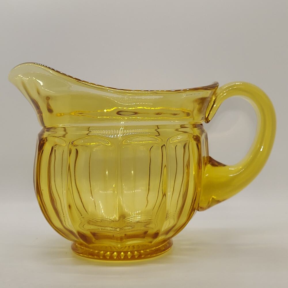 Vintage Imperial Glass Old Williamsburg Yellow Amber Pitcher 48oz 1970s Colonial